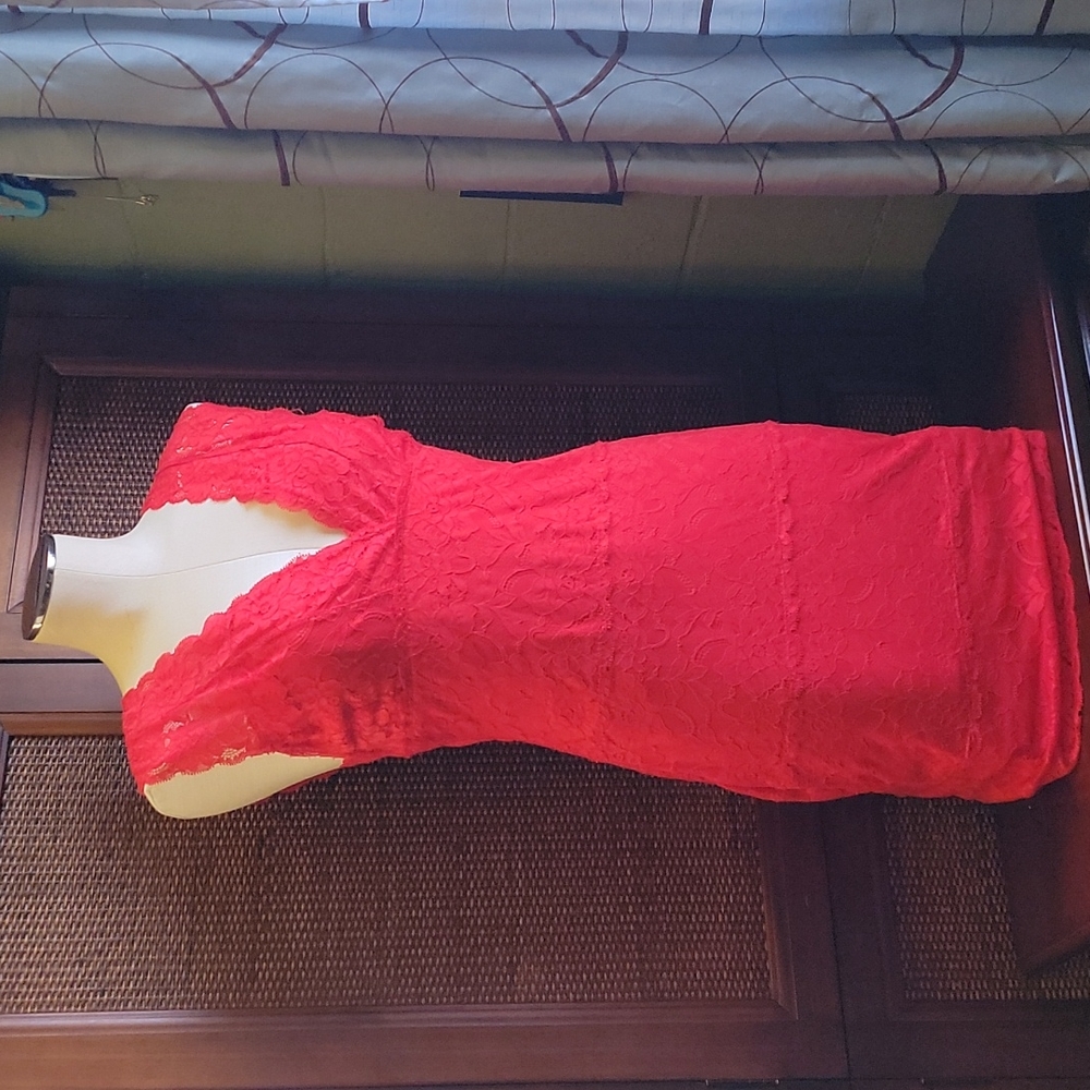 Guess dress red size L